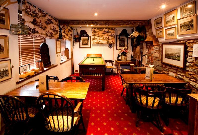 Hotel The Hood Arms à Kilve Extérieur photo